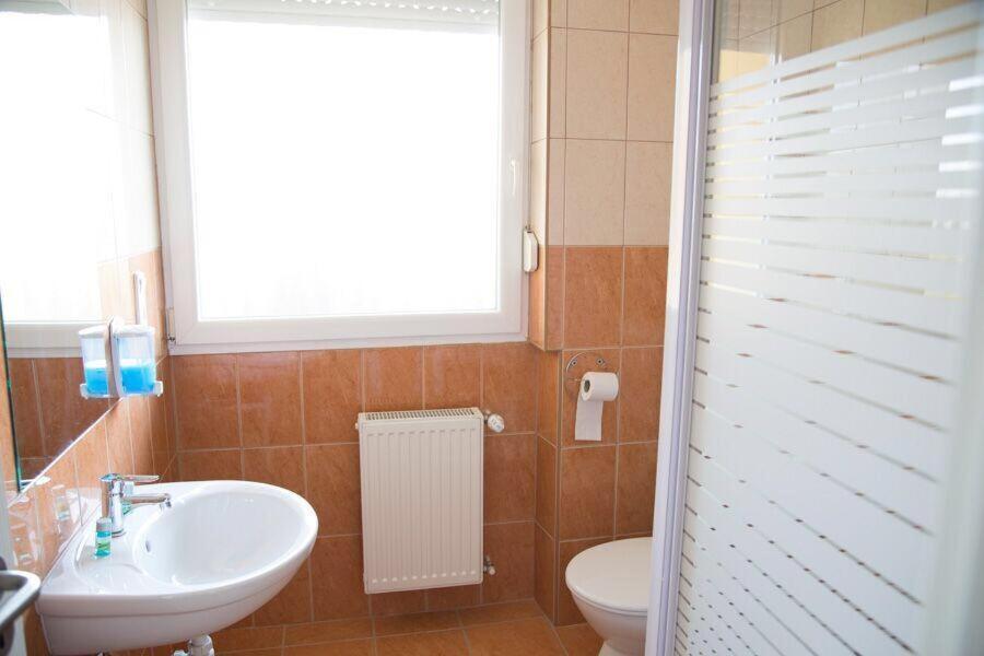 Levendula Apartmanhaz Hajduszoboszlo Bagian luar foto