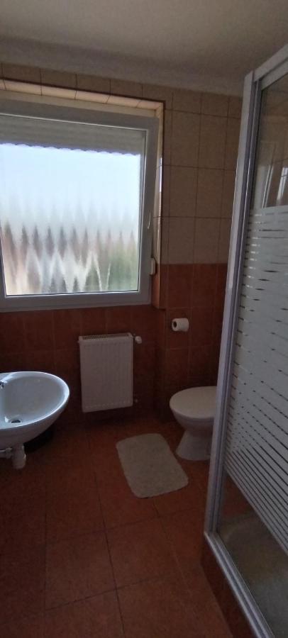 Levendula Apartmanhaz Hajduszoboszlo Bagian luar foto