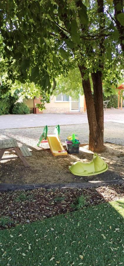 Levendula Apartmanhaz Hajduszoboszlo Bagian luar foto