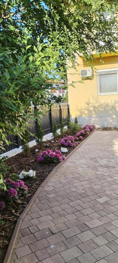 Levendula Apartmanhaz Hajduszoboszlo Bagian luar foto